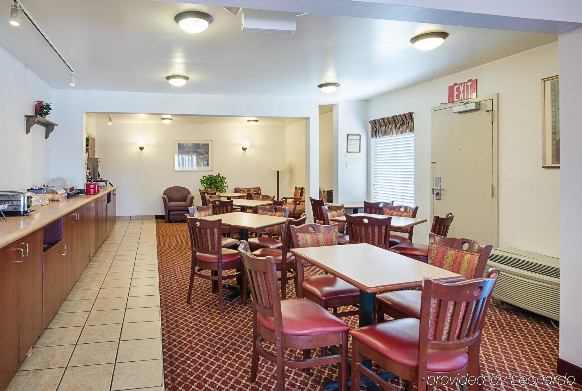 Econo Lodge Inn & Suites Johnson City Exteriér fotografie